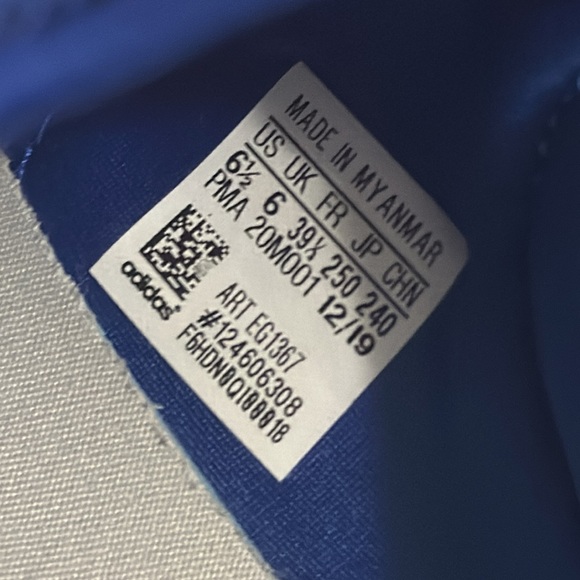 Adidas sneaker 👟 - Picture 3 of 3